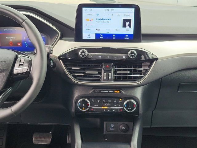 Certified 2022 Ford Escape SEL w/ Technology Package image 20