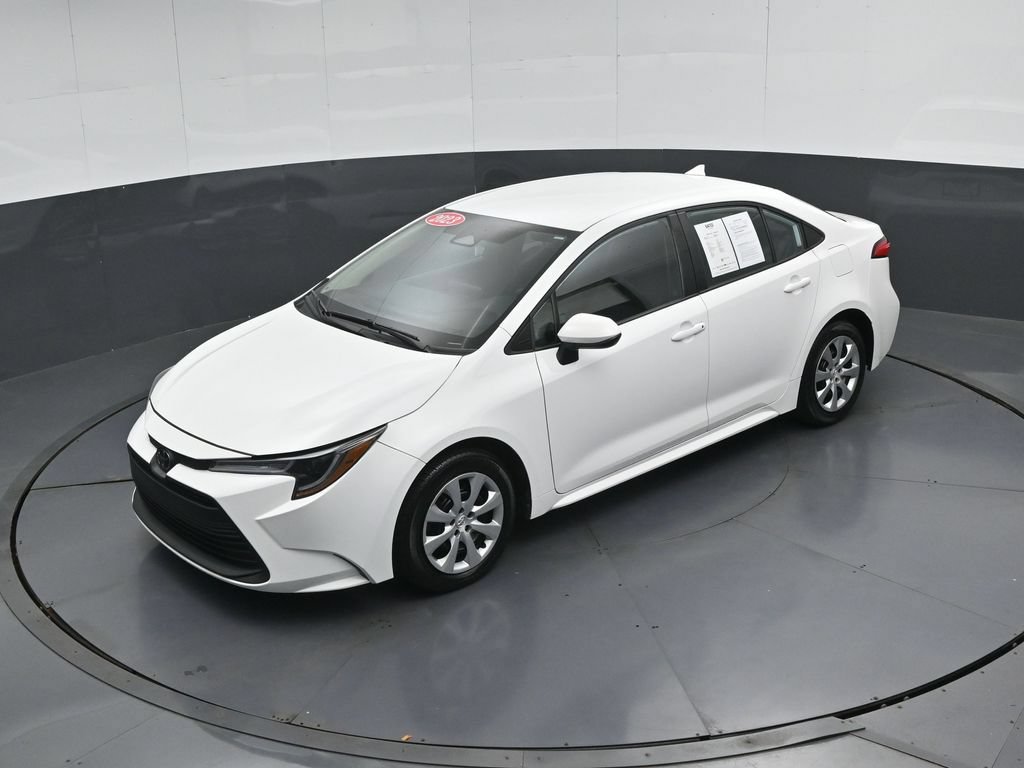 Used 2023 Toyota Corolla LE FWD image 46