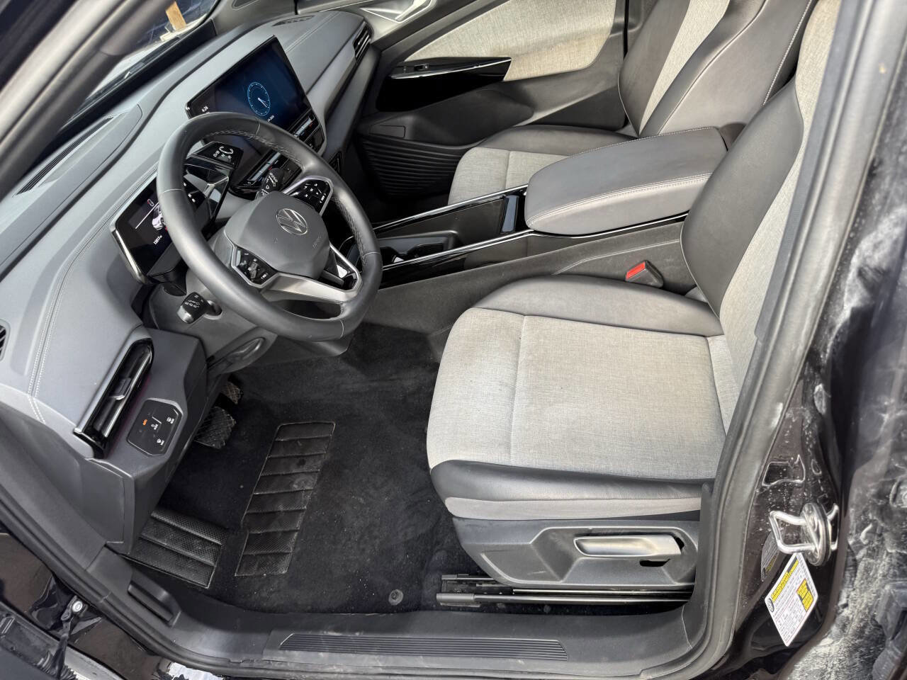 Used 2024 Volkswagen ID.4 2WD image 18