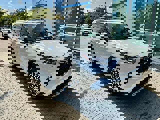 Used 2025 Toyota Highlander Platinum image 1