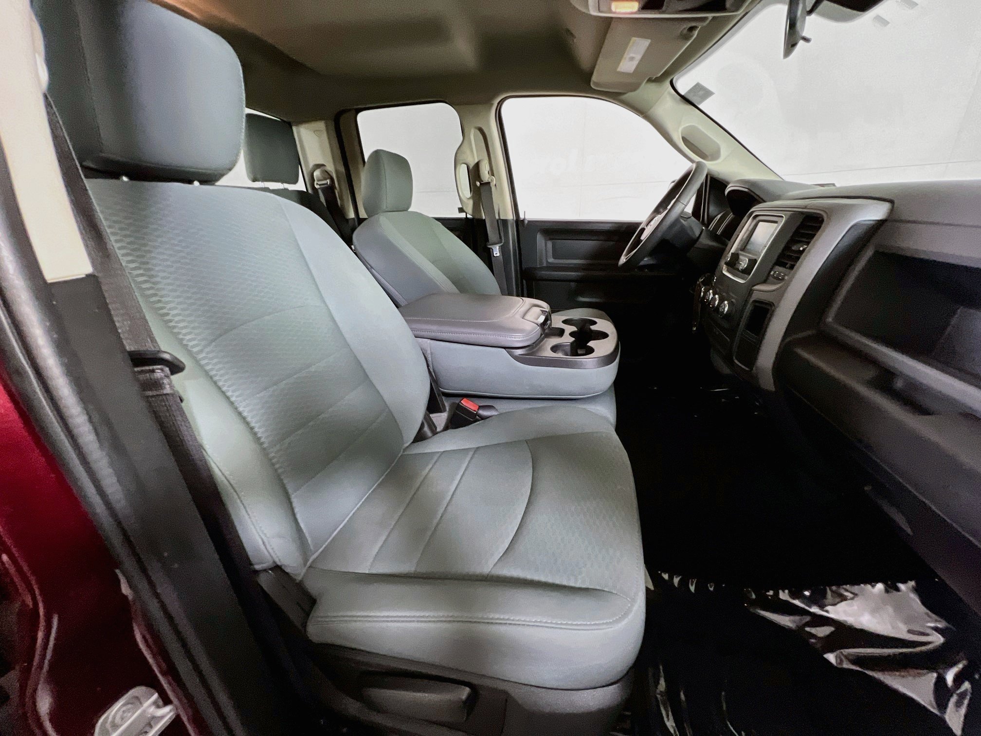 Used 2018 RAM 1500 Express AWD/4WD image 25