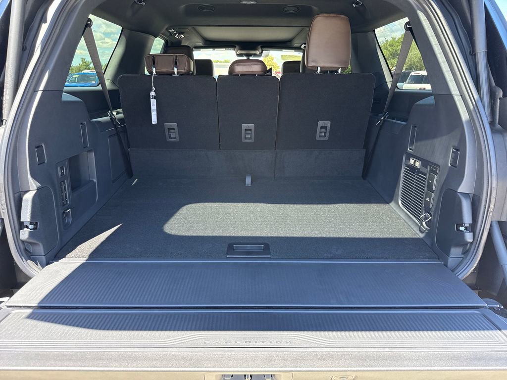New 2025 Ford Expedition Max King Ranch image 22