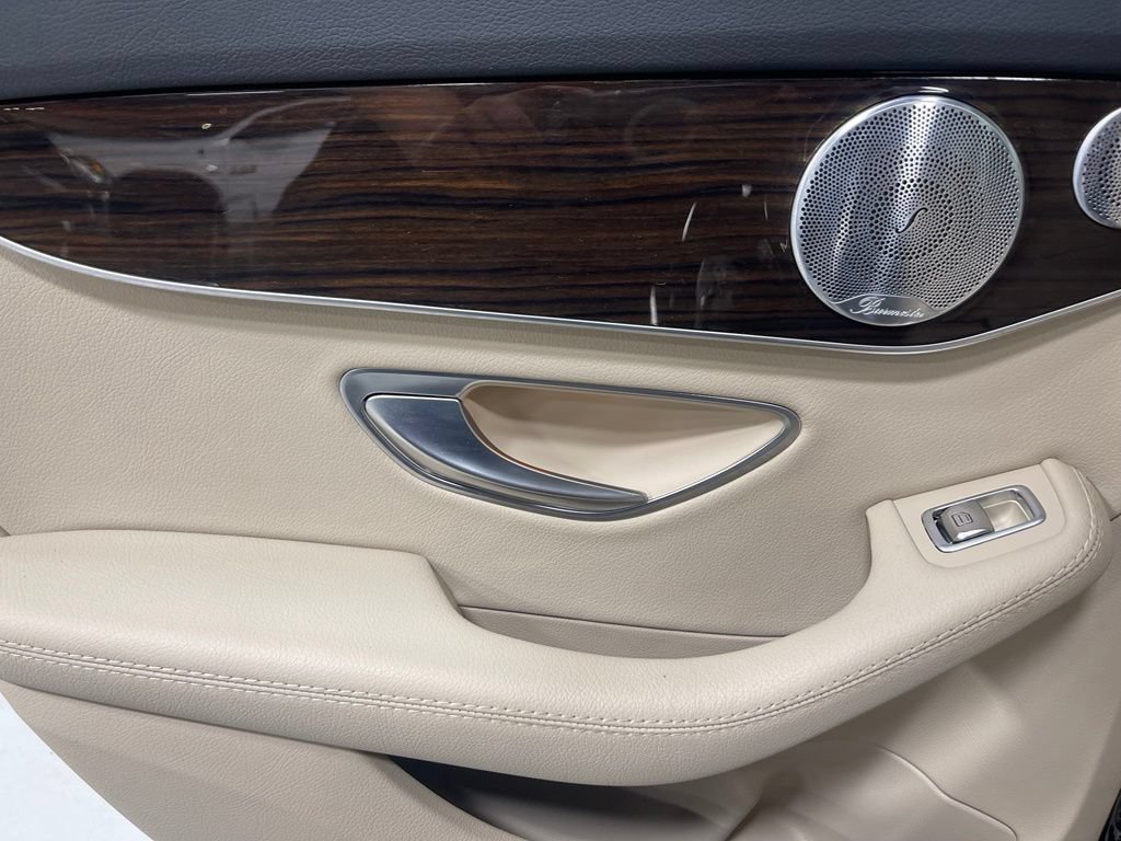 Used 2019 Mercedes-Benz C 300 4MATIC Sedan image 24