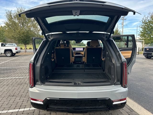 New 2026 Cadillac Escalade IQ Luxury 2 w/ LPO, Floor Liner Package image 22