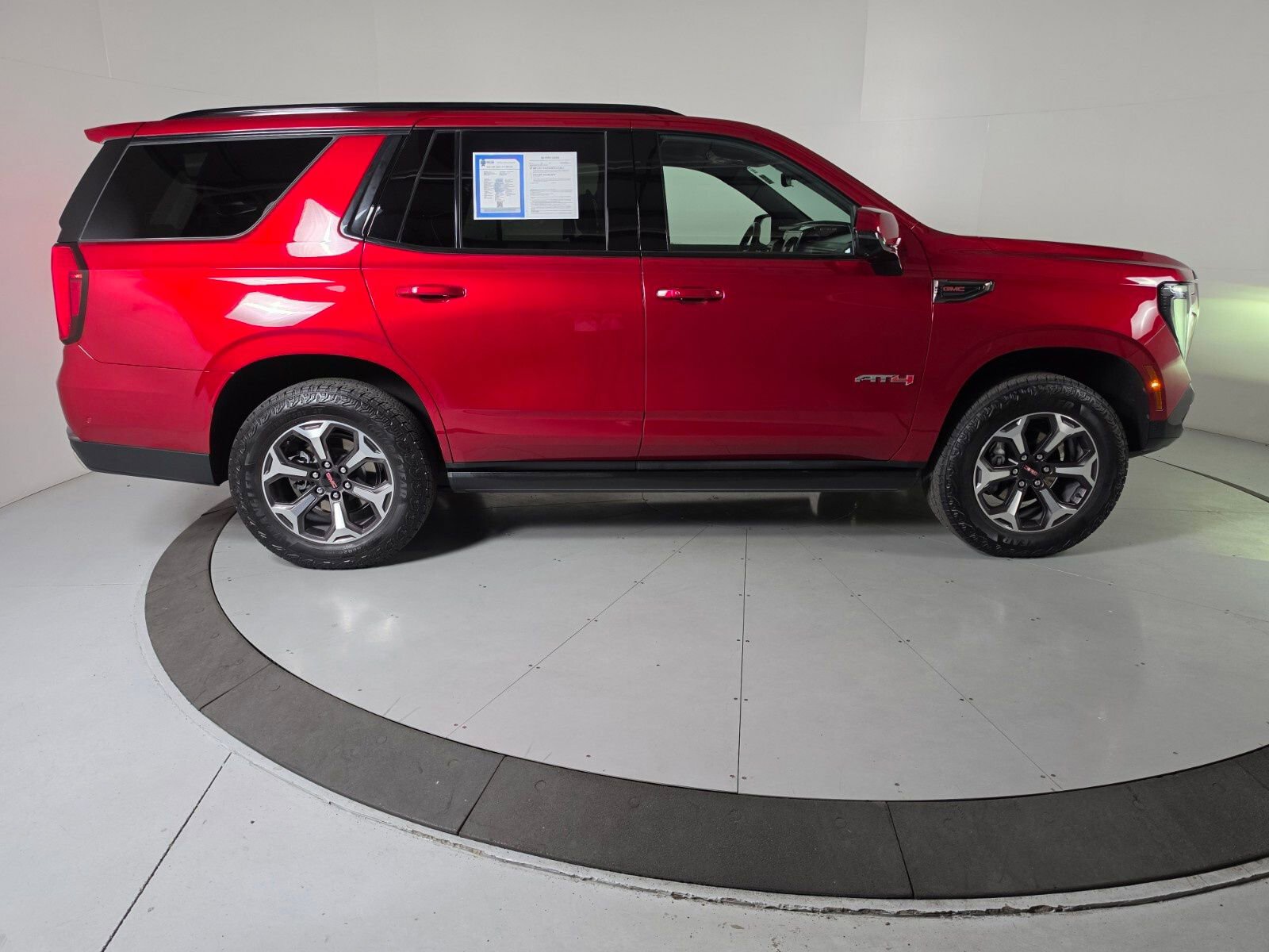 Used 2025 GMC Yukon AT4 Ultimate image 6