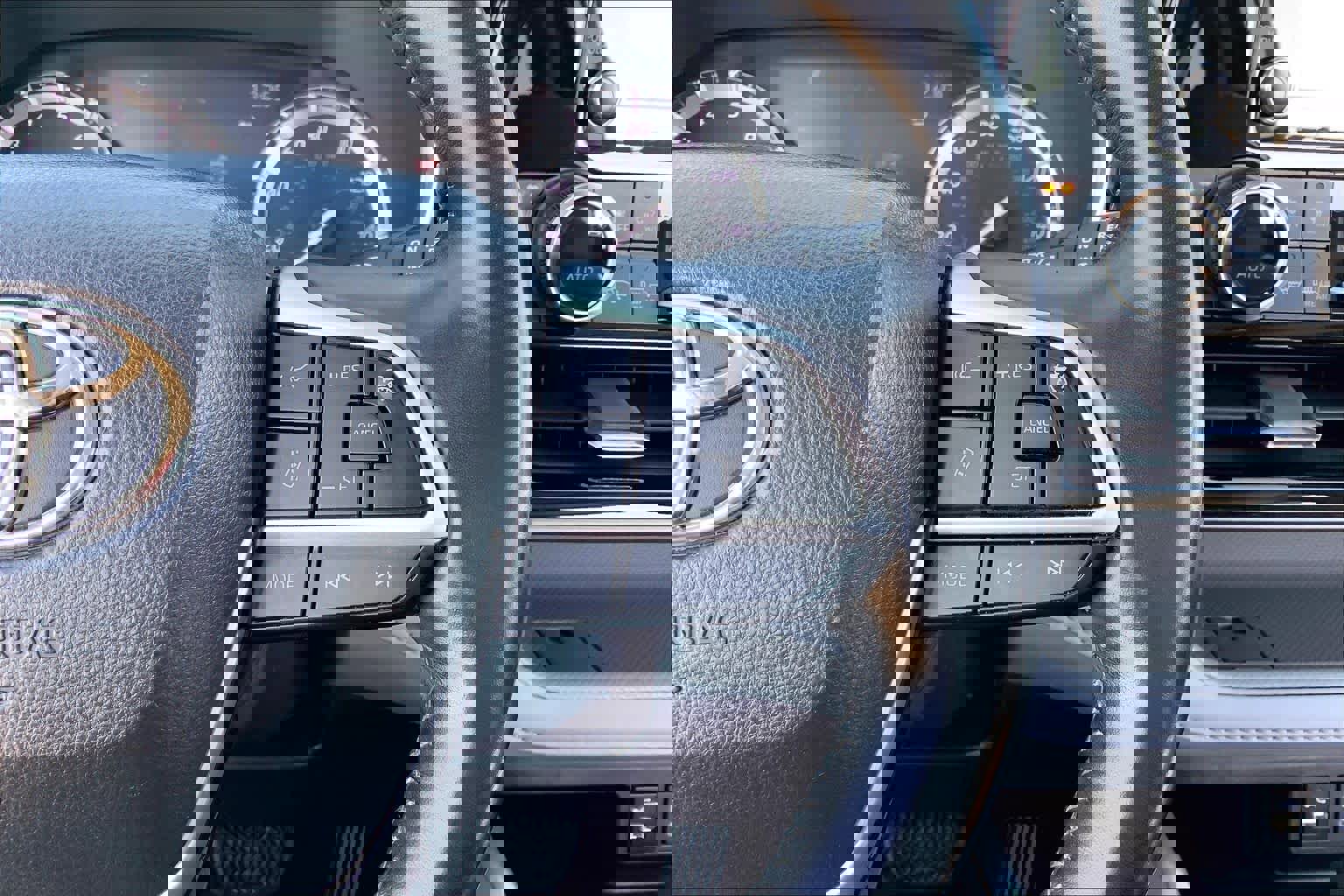 Used 2022 Toyota Highlander XLE image 24