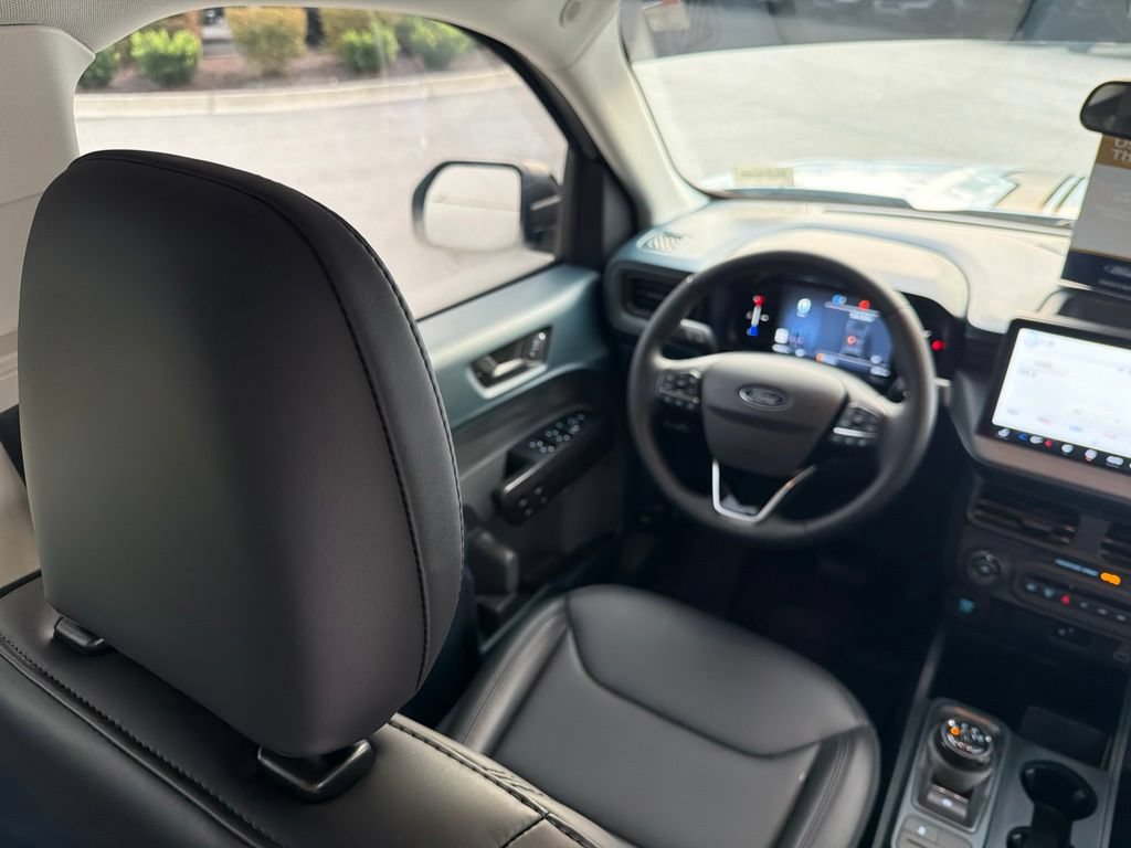 Certified 2026 Ford Maverick Lariat w/ Black Appearance Package AWD/4WD image 13