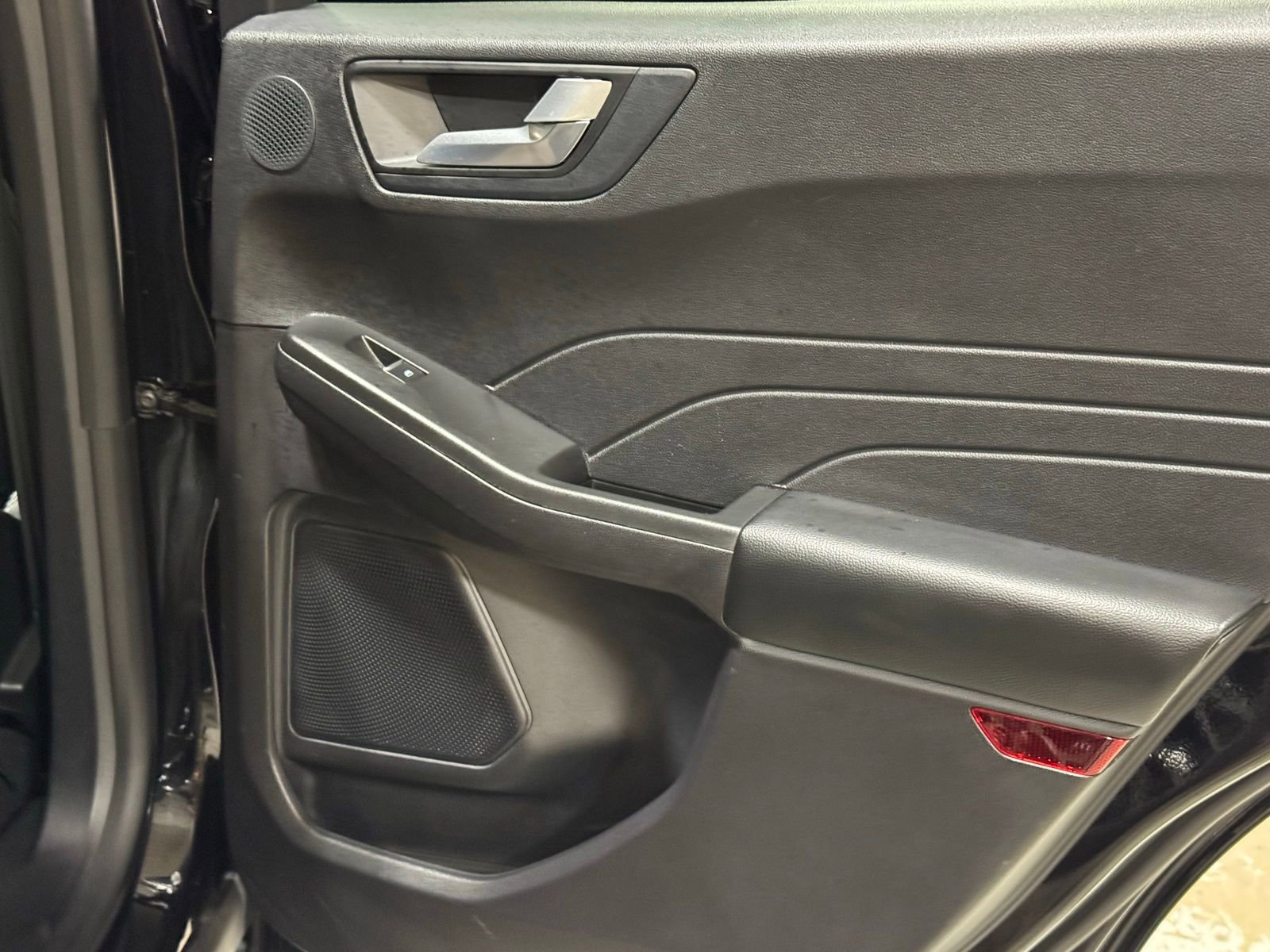 Used 2022 Ford Escape Titanium w/ Titanium Premium Package FWD image 44
