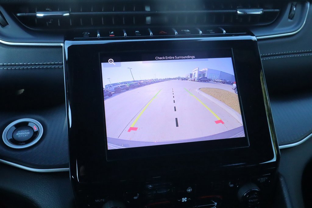 New 2025 Jeep Grand Cherokee Altitude image 6