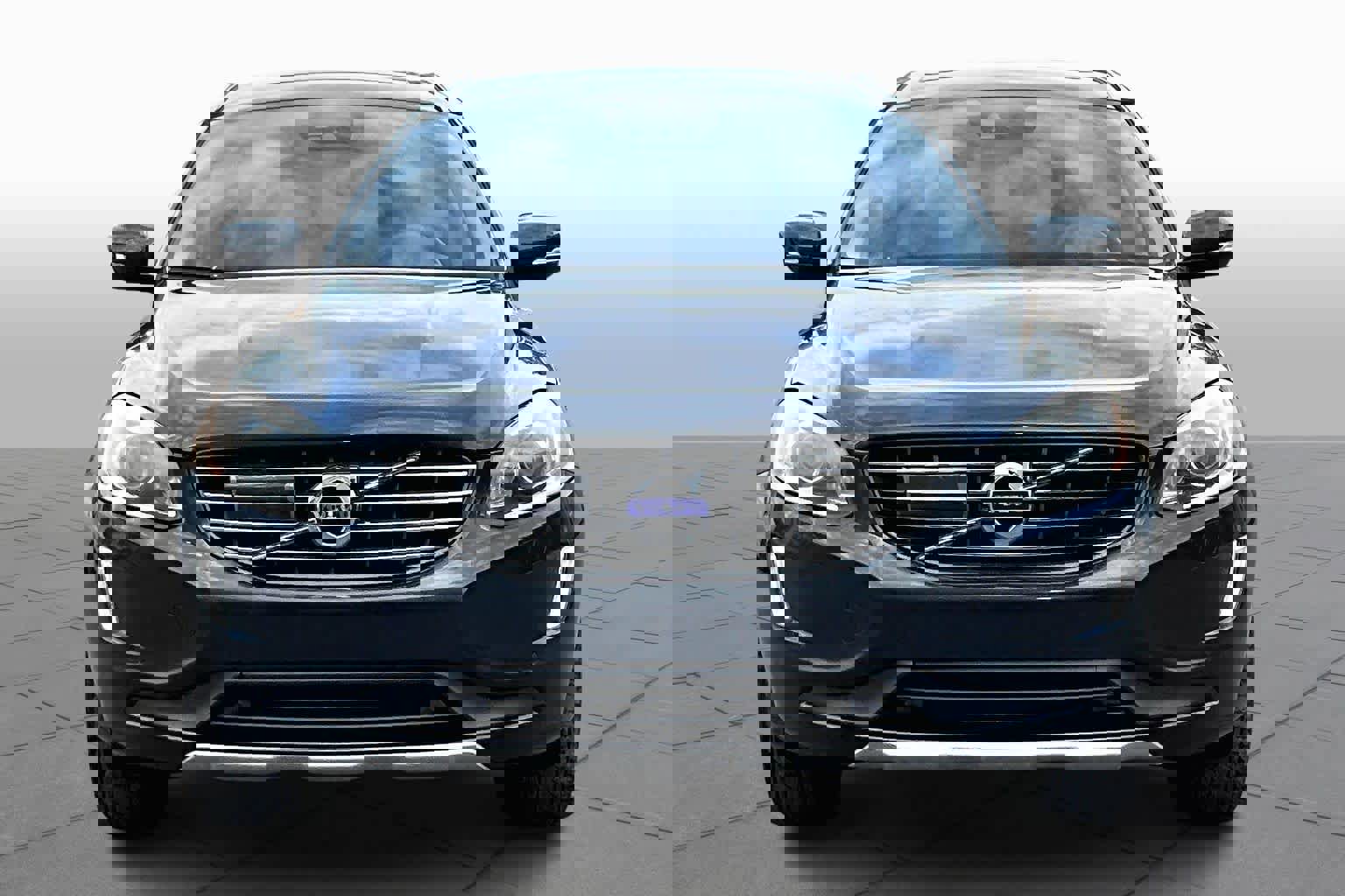 Used 2016 Volvo XC60 T5 Platinum image 3