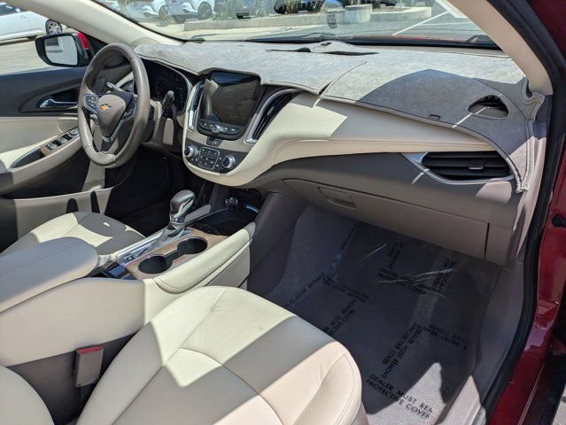 Used 2022 Chevrolet Malibu LT w/ Leather Package FWD image 32