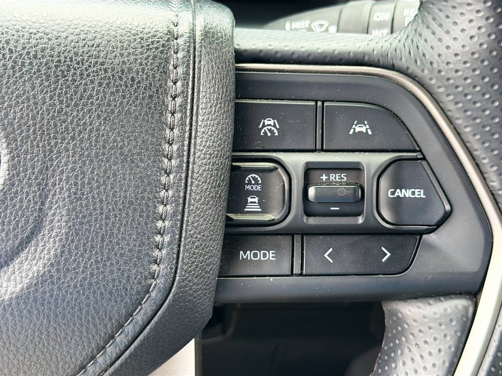 Used 2025 Toyota 4Runner SR5 RWD image 20