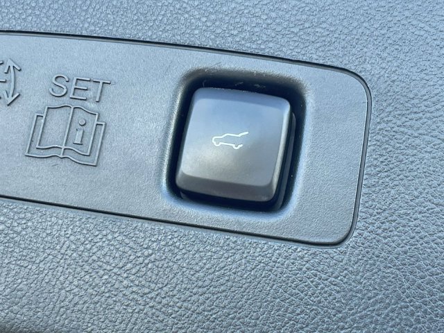 Used 2020 Lincoln Corsair FWD image 11