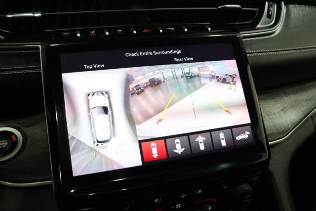 Used 2023 Jeep Grand Cherokee L Limited w/ Luxury Tech Group II AWD/4WD image 34