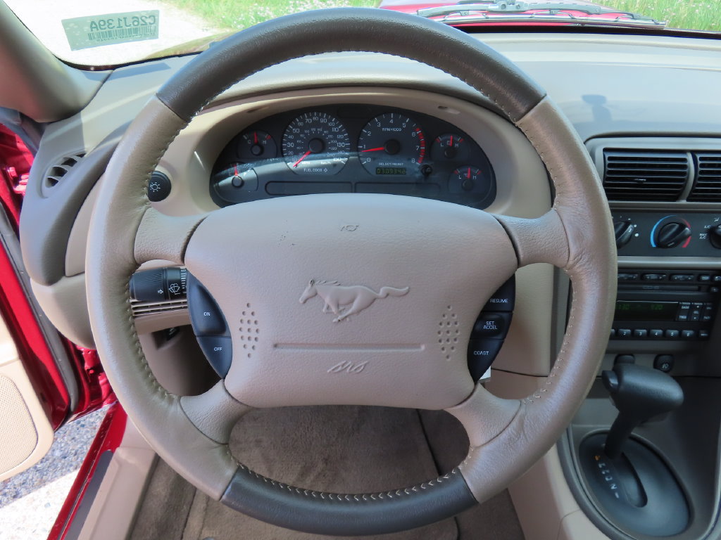 Used 2004 Ford Mustang GT RWD image 27