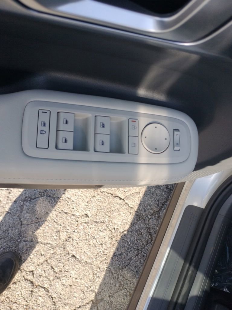 Used 2024 Hyundai Santa Fe SEL image 27