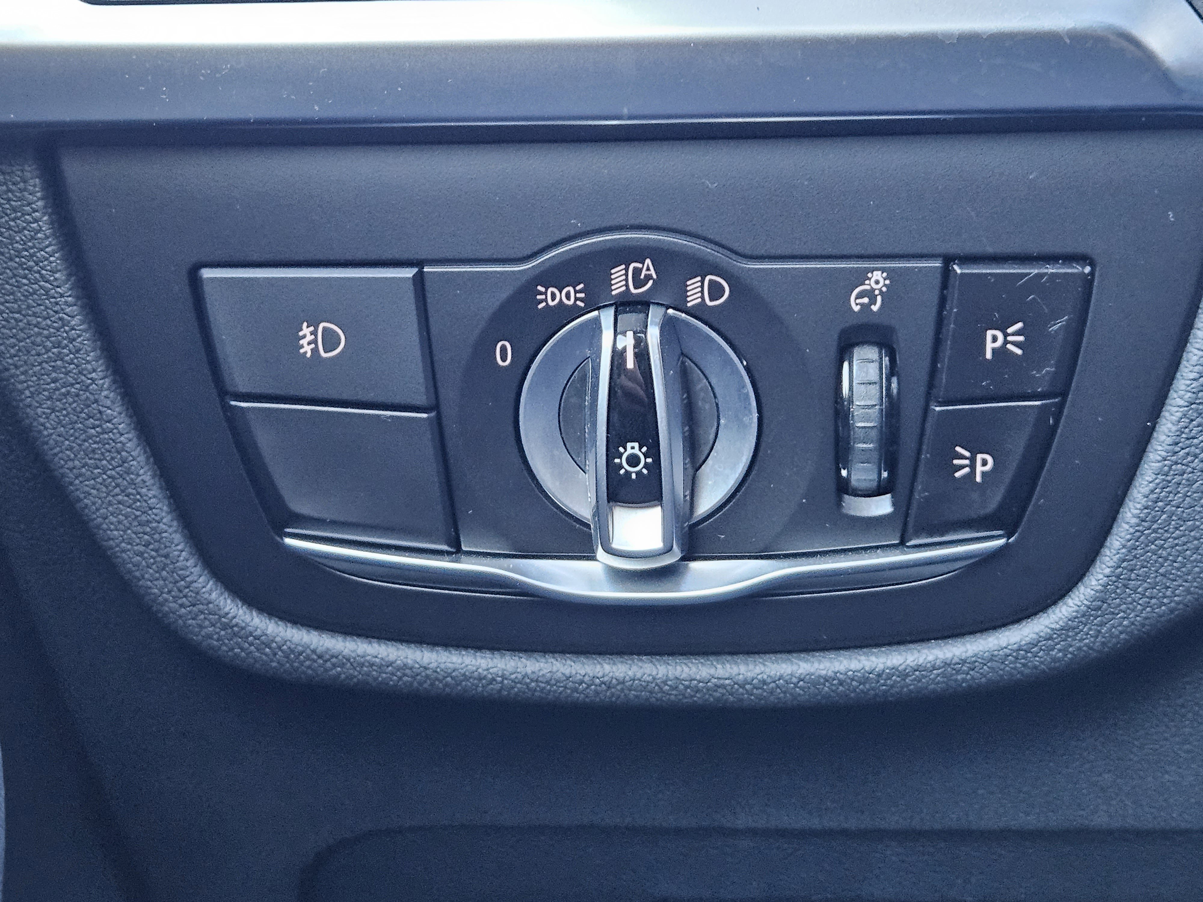 Used 2020 BMW X3 xDrive30i w/ M Sport Package 2 image 22