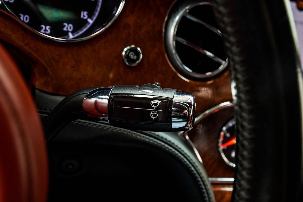 Used 2018 Bentley Mulsanne RWD image 41