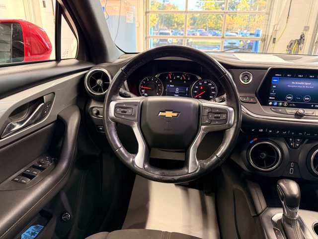 Used 2020 Chevrolet Blazer LT AWD/4WD image 16