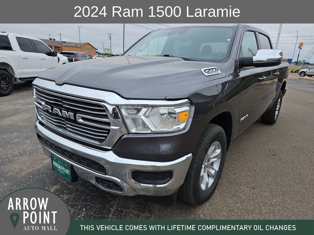 Used 2024 RAM 1500 Laramie AWD/4WD image 4