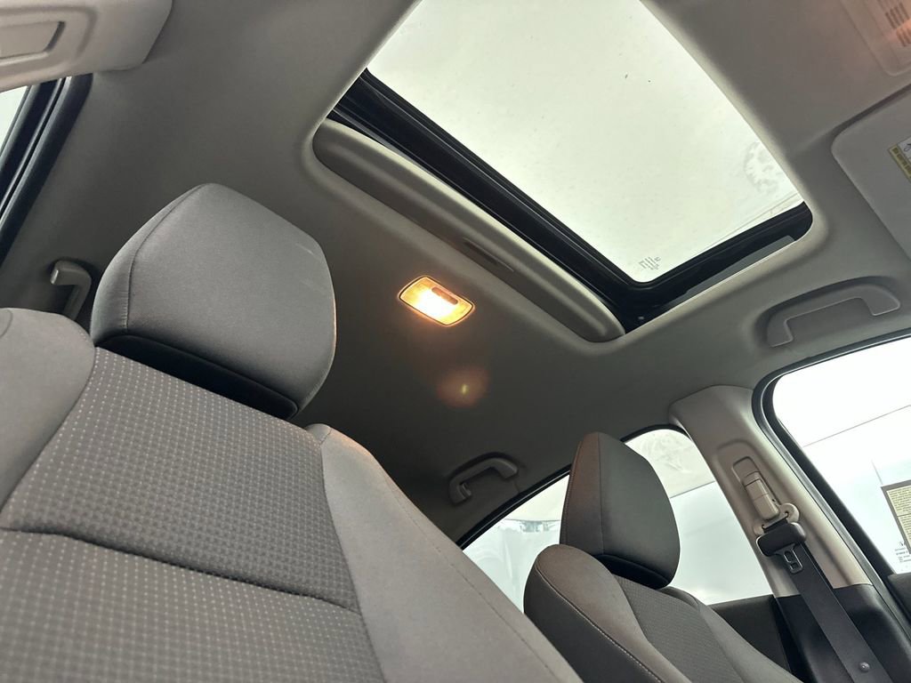 Used 2021 Honda HR-V EX image 16