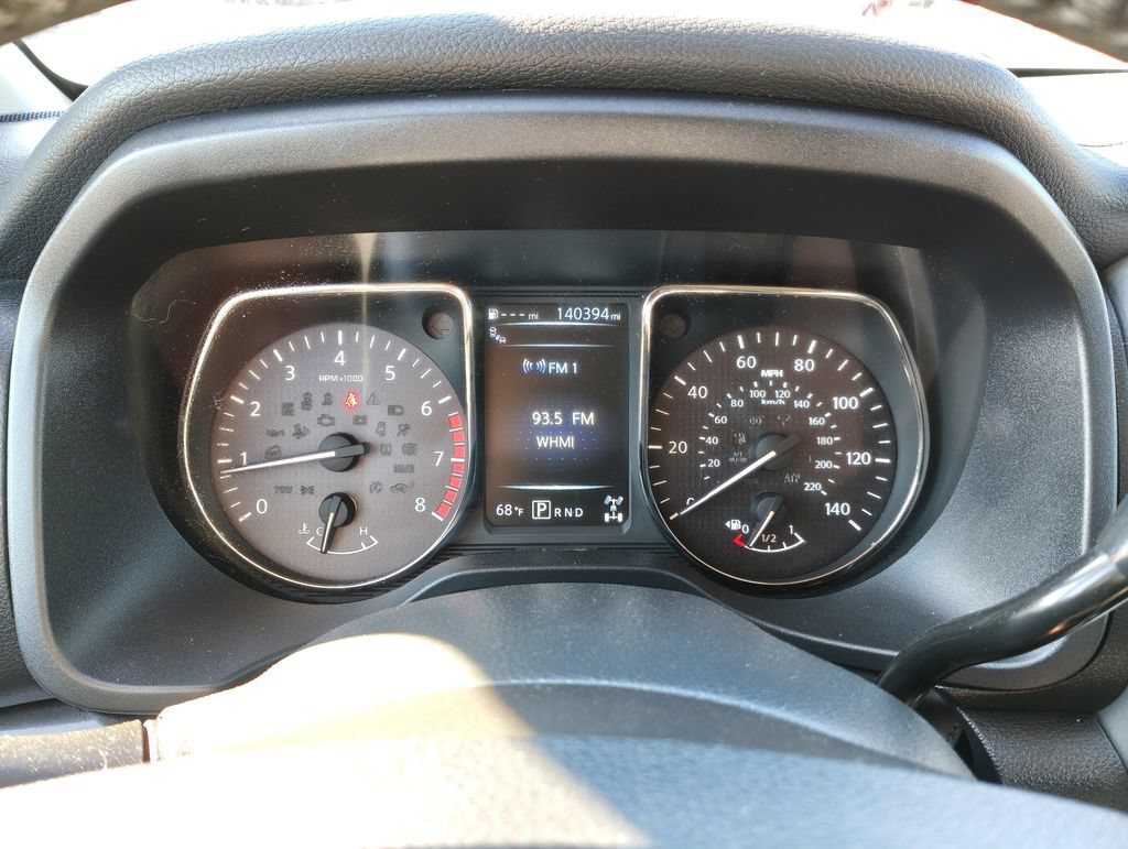 Used 2017 Nissan Titan SV AWD/4WD image 30