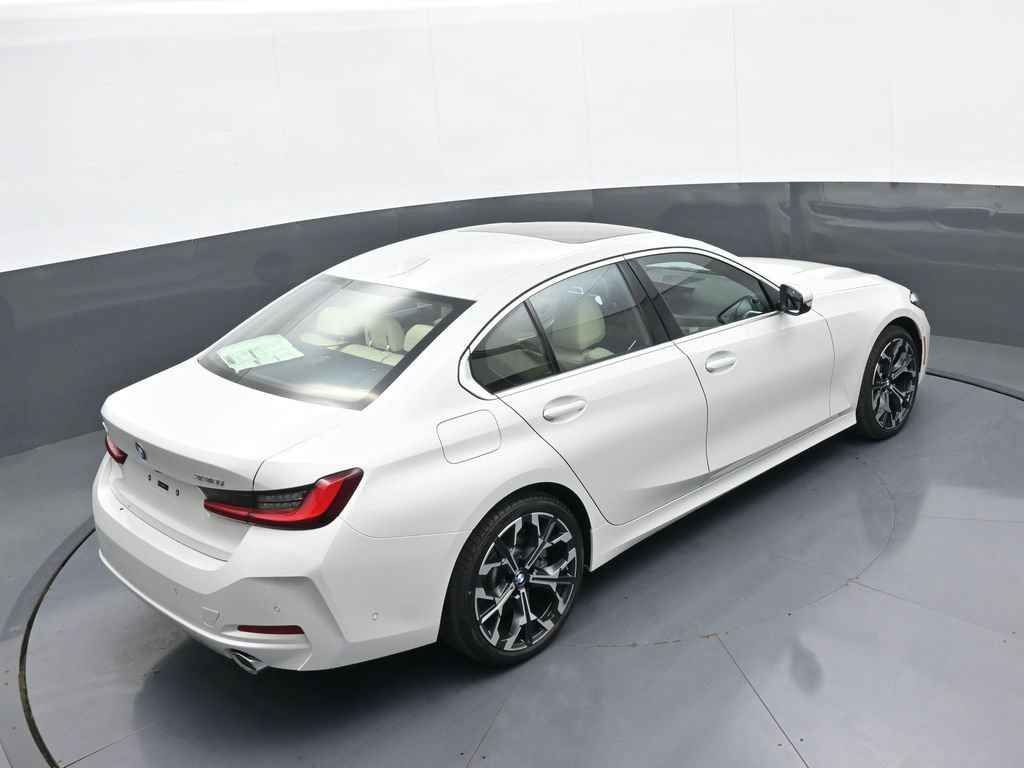 New 2026 BMW 330i xDrive Sedan w/ Premium Package AWD/4WD image 36