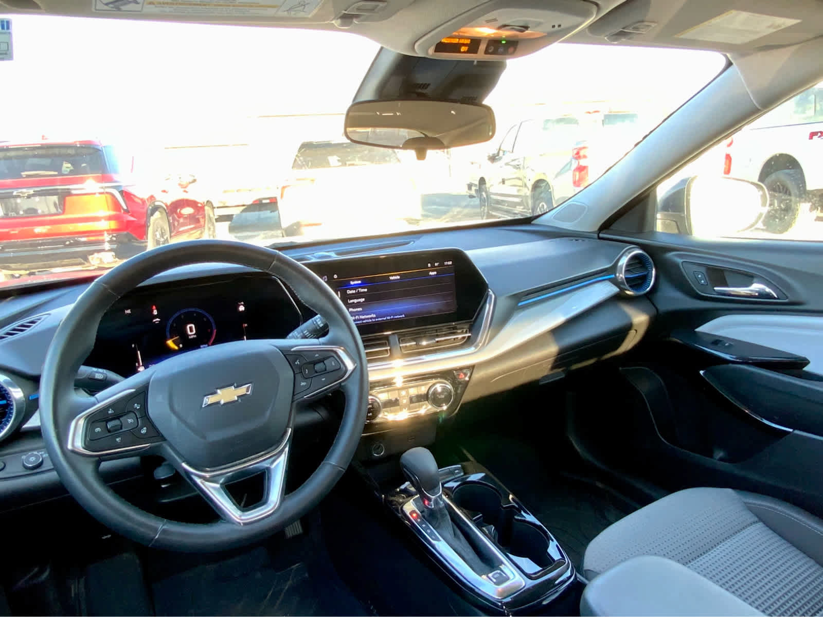 Certified 2025 Chevrolet Trax LT w/ Driver Confidence Package image 29