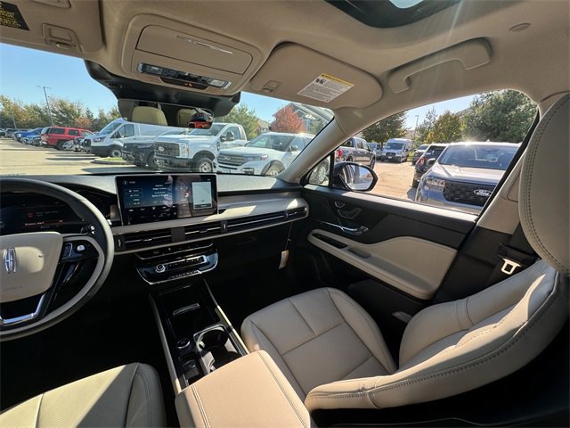 New 2026 Lincoln Corsair Premiere image 19