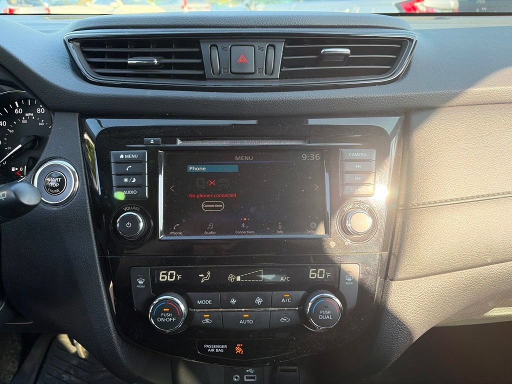 Used 2019 Nissan Rogue SV AWD/4WD image 22