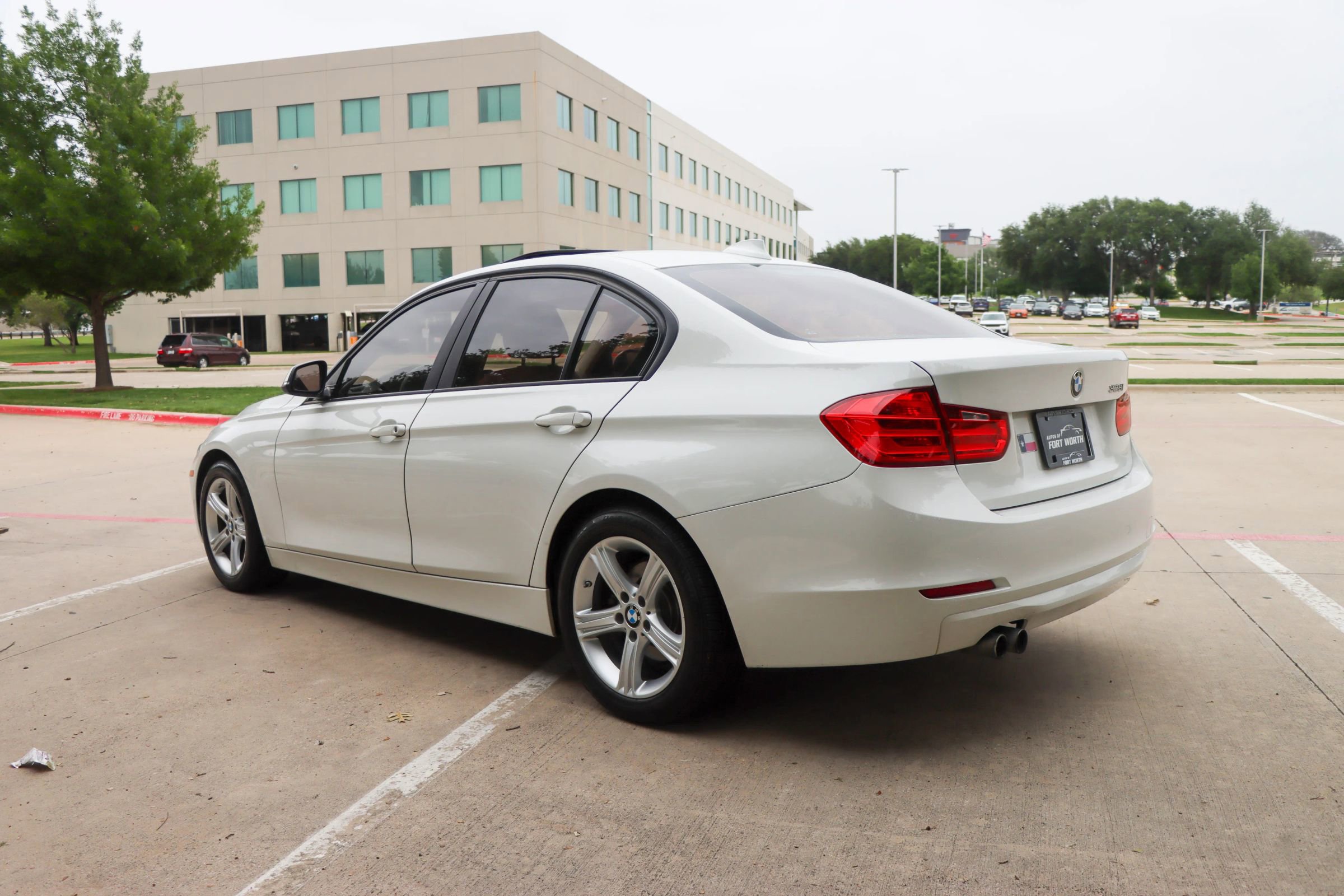 Used 2013 BMW 328i Sedan RWD image 5