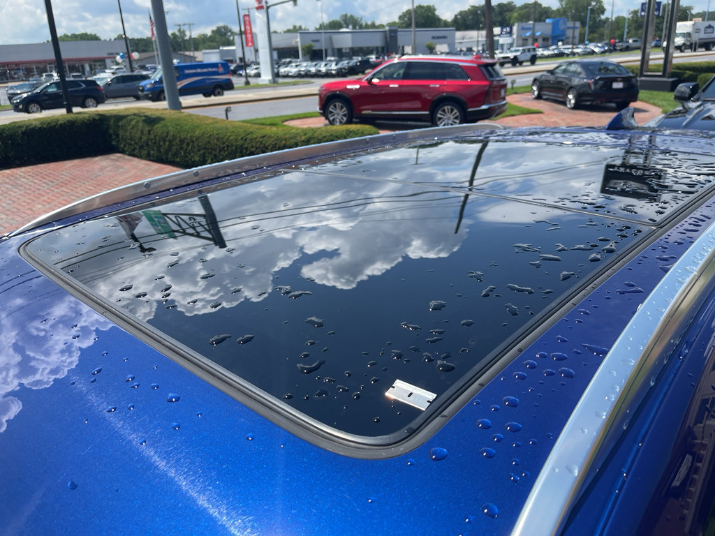 Used 2025 Cadillac XT5 Premium Luxury image 13