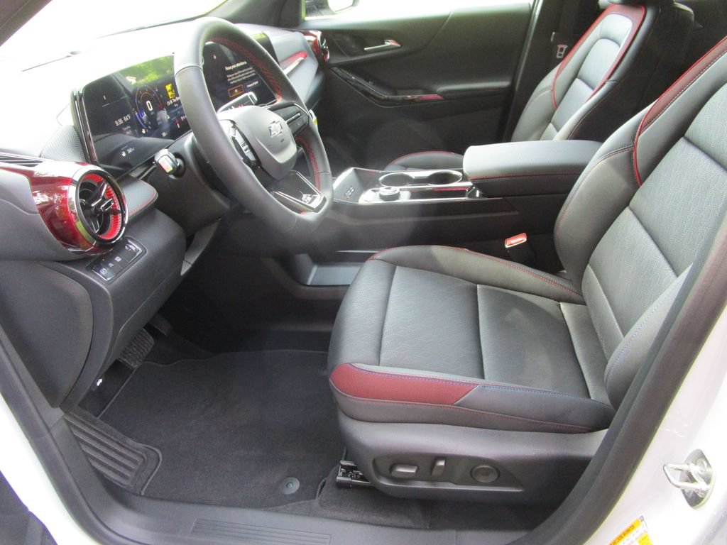 New 2026 Chevrolet Equinox RS w/ Convenience Package III FWD image 22