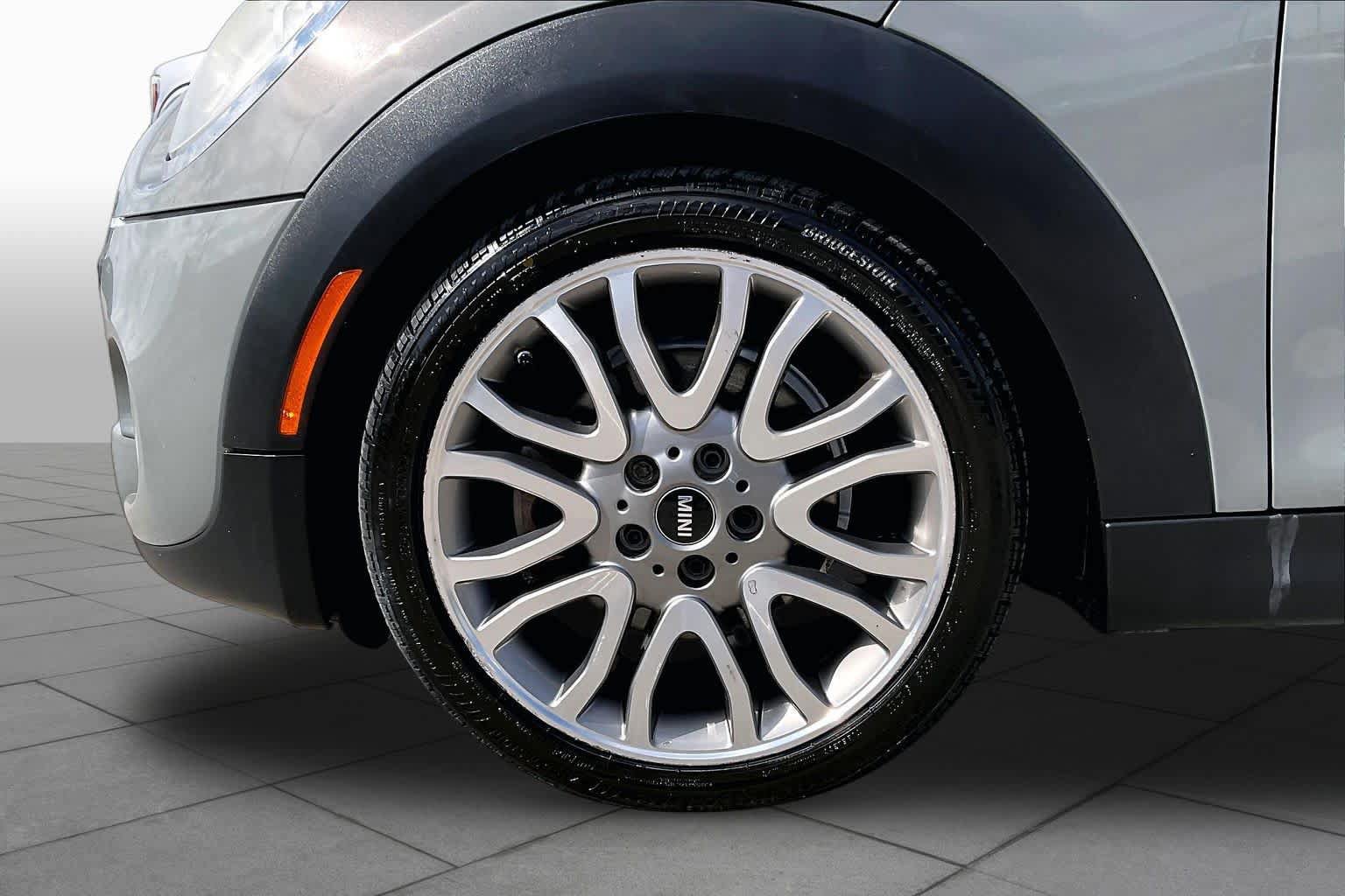 Used 2015 MINI Cooper S FWD image 10