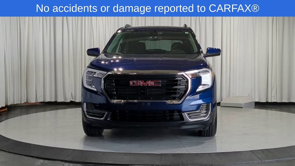 Used 2023 GMC Terrain SLE w/ Driver Convenience Package FWD image 3