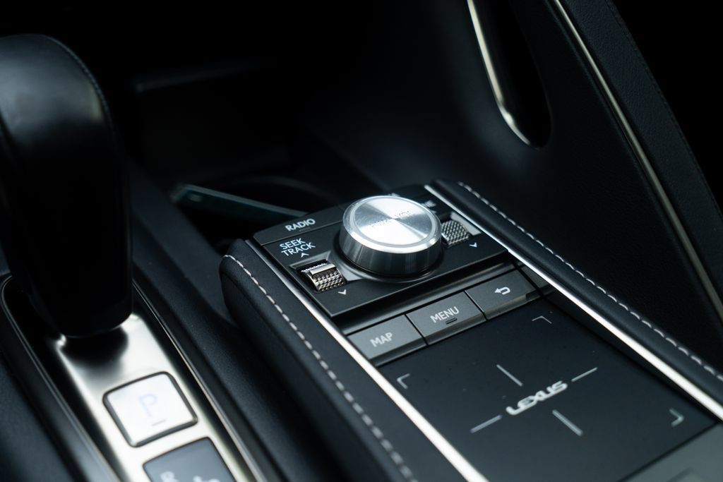 Used 2018 Lexus LC 500 Coupe w/ Touring Package RWD image 35