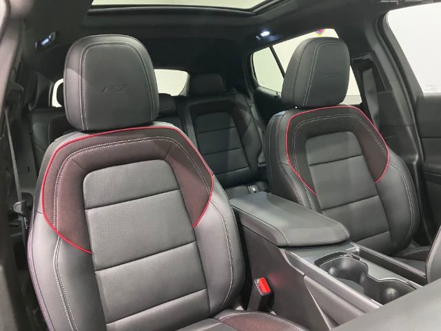 Used 2025 Chevrolet Equinox EV RS image 28