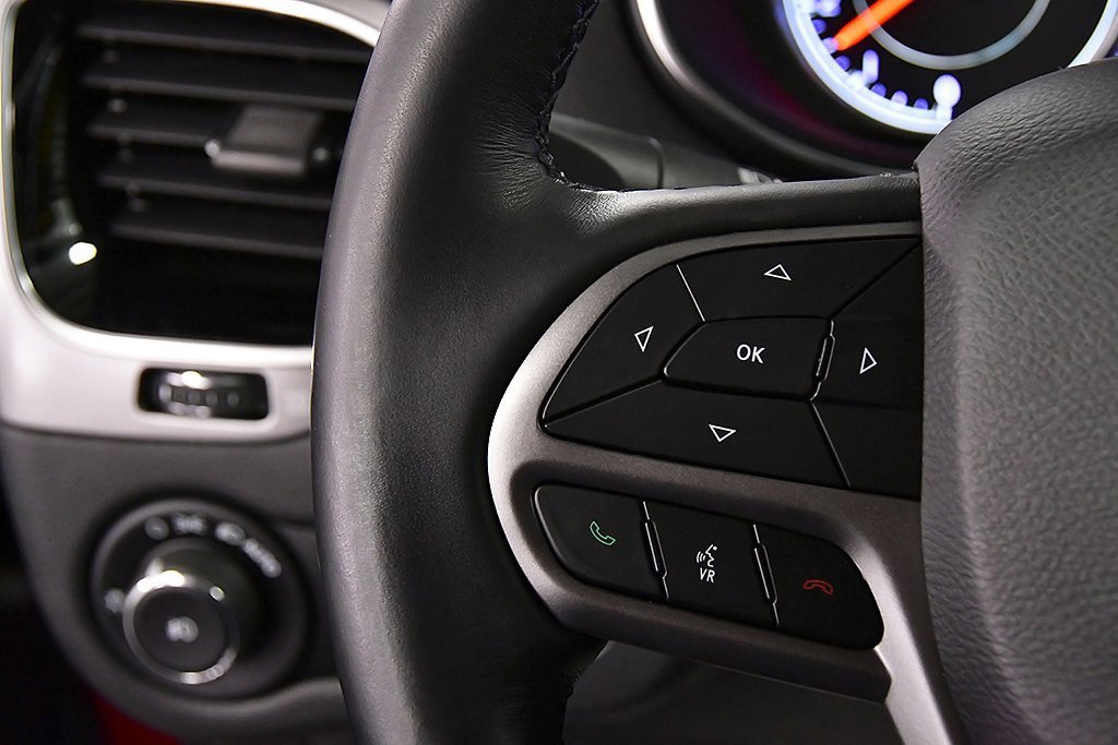 Used 2019 Jeep Cherokee Limited image 18