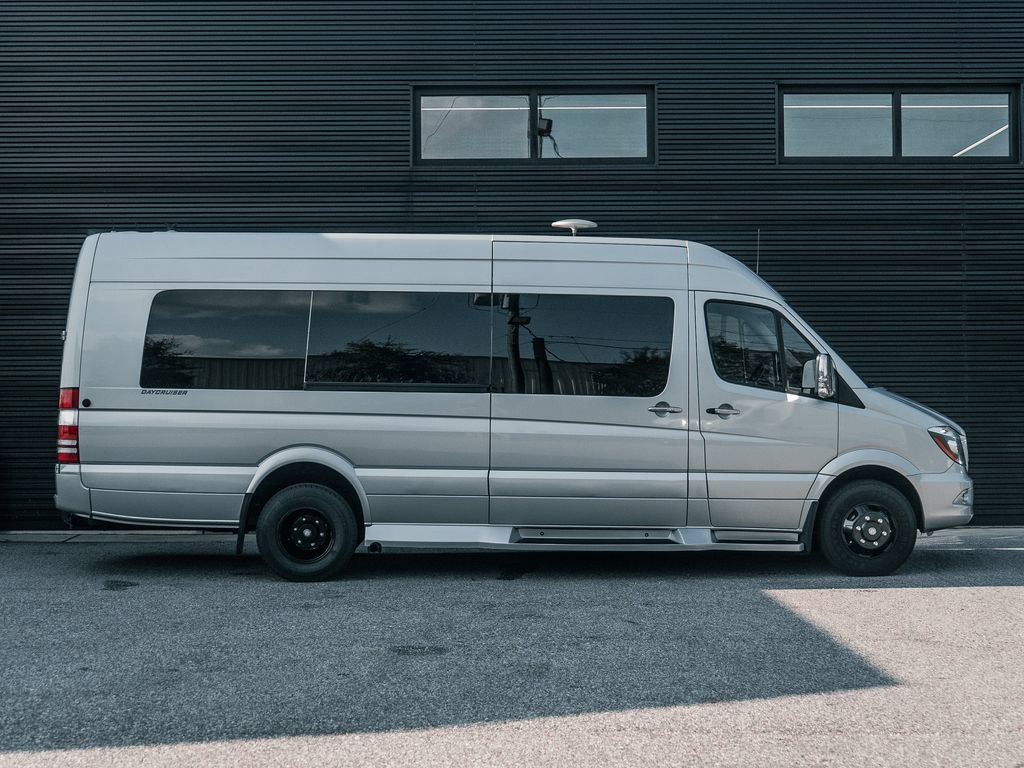 Used 2018 Mercedes-Benz Sprinter 3500 image 10