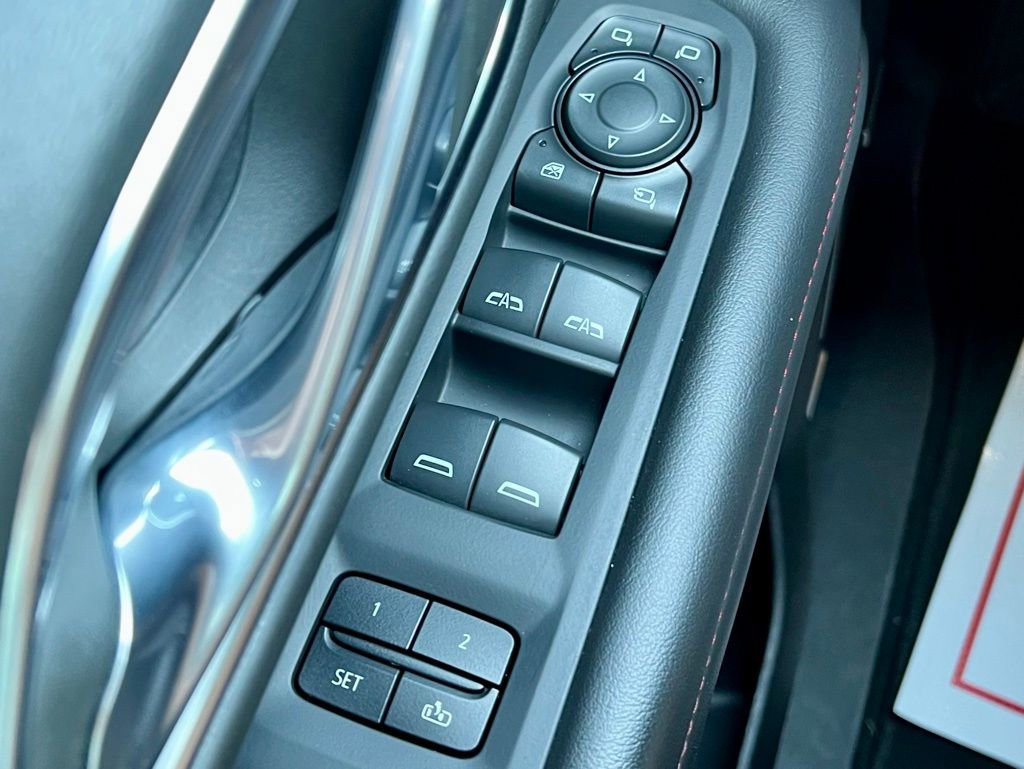 Used 2023 Chevrolet Suburban RST w/ Luxury Package image 28