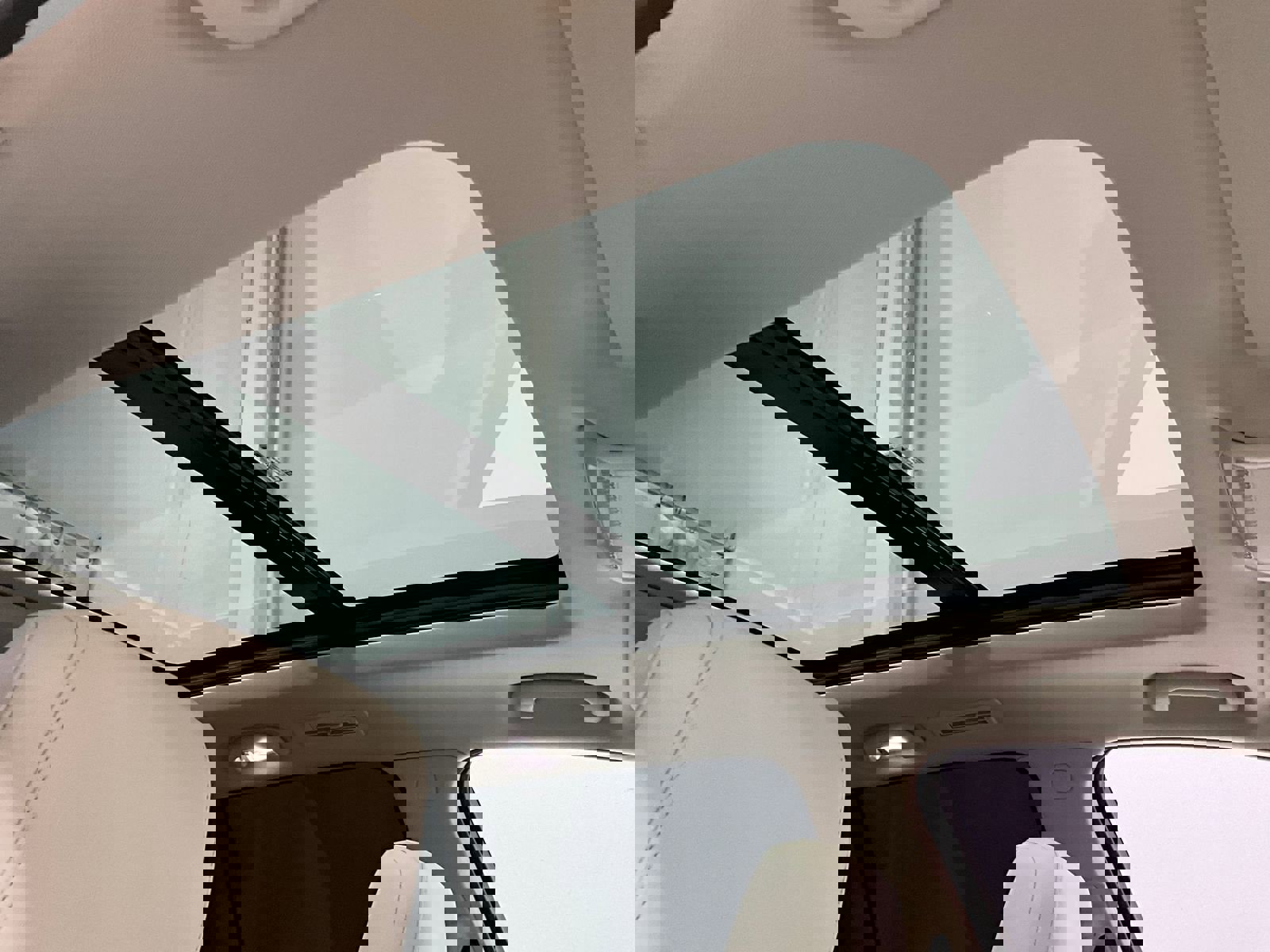 Used 2024 Cadillac XT6 Premium Luxury w/ LPO, Floor Liner Package image 21