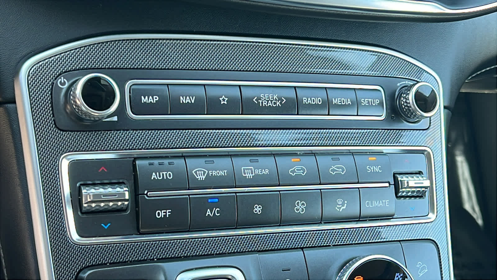 Used 2021 Hyundai Santa Fe SEL w/ Convenience + Premium Package image 14