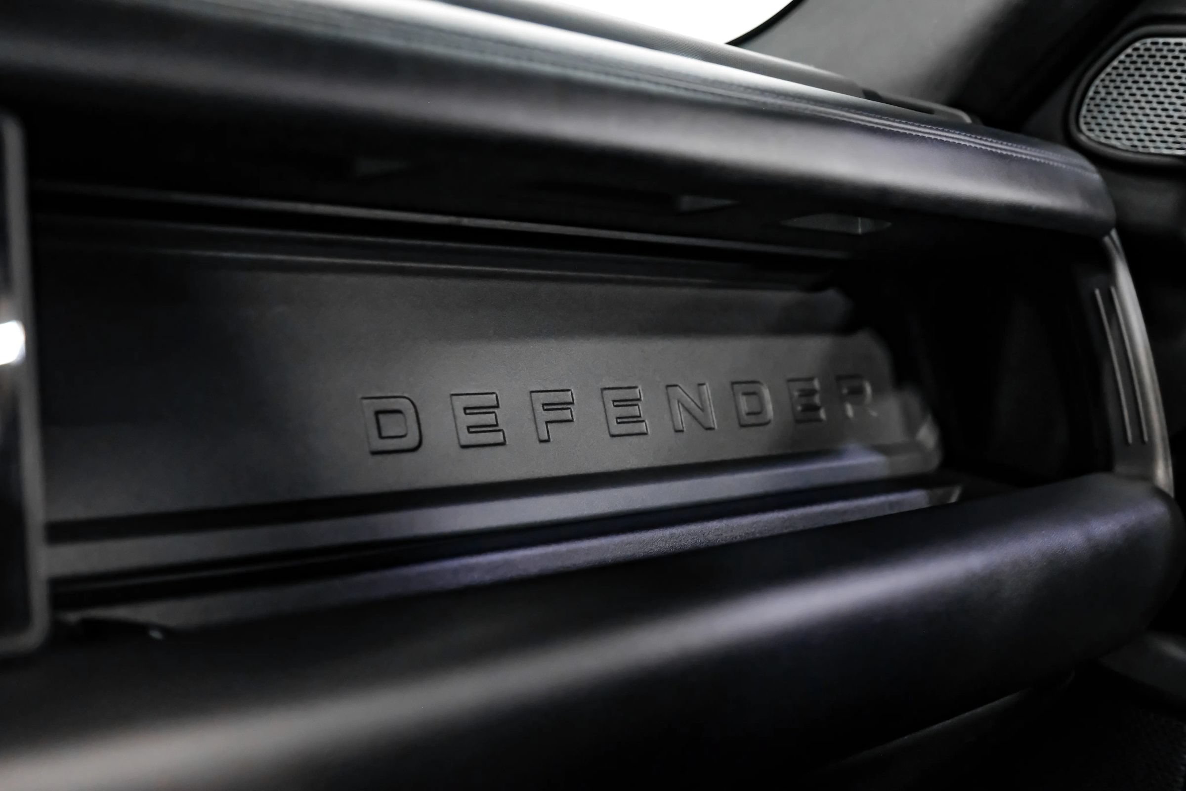 Used 2021 Land Rover Defender 110 X AWD/4WD image 21