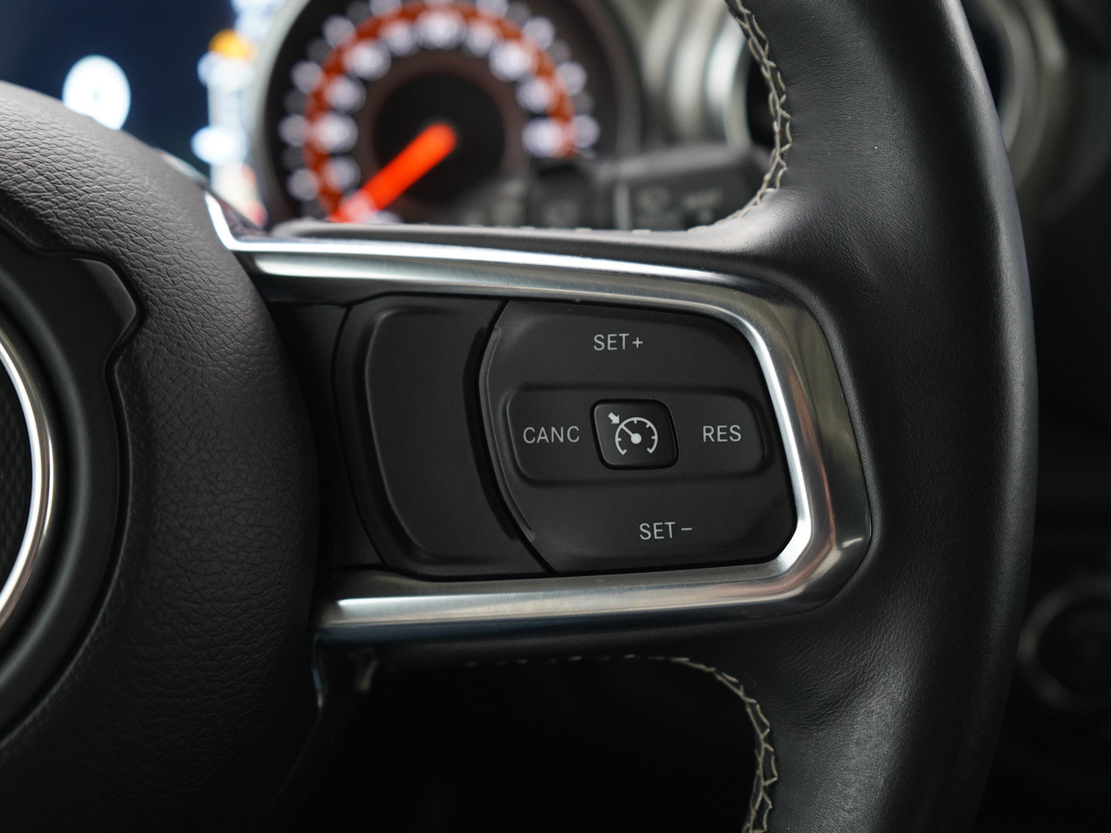 Used 2018 Jeep Wrangler Unlimited Sahara w/ Cold Weather Group image 26