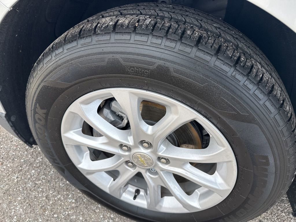 Used 2020 Chevrolet Equinox LT image 10