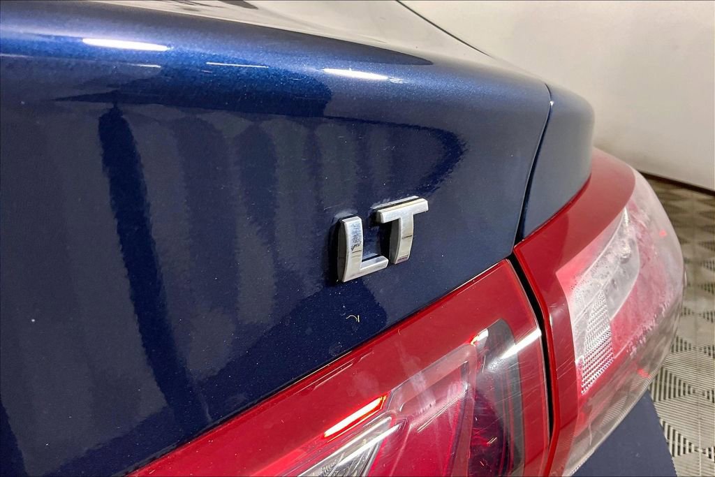 Used 2020 Chevrolet Malibu LT FWD image 7