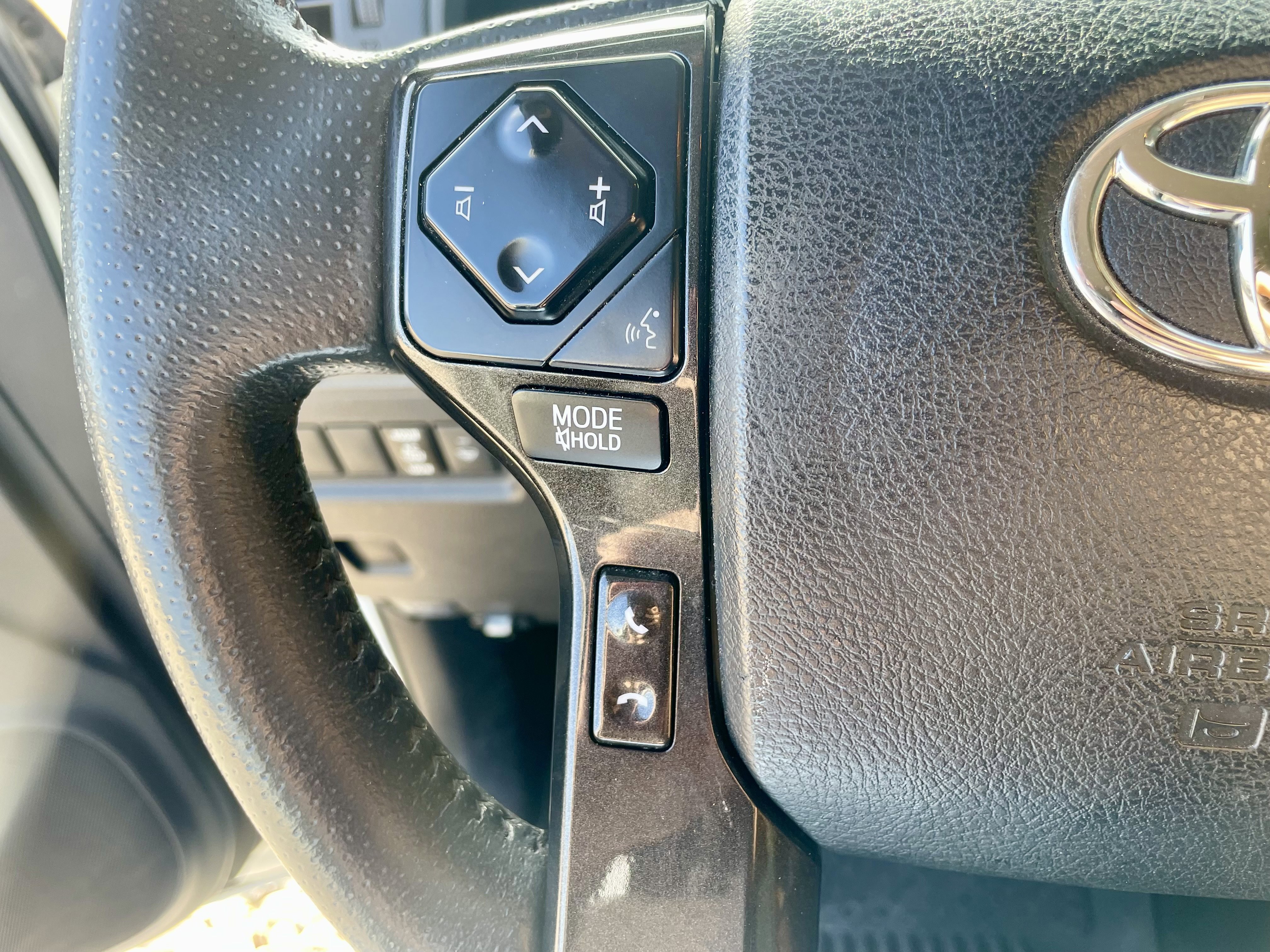 Used 2022 Toyota 4Runner TRD Off-Road AWD/4WD image 15