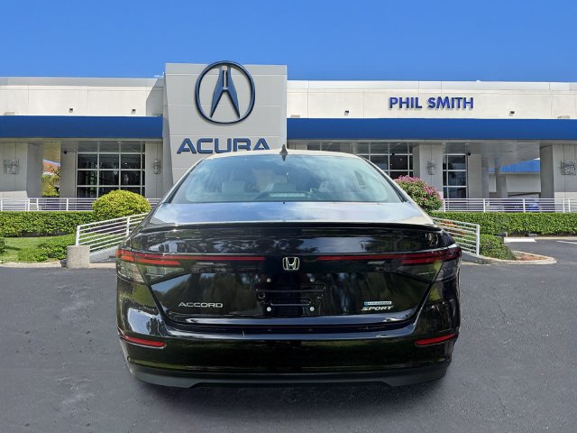 Used 2025 Honda Accord Sport image 9