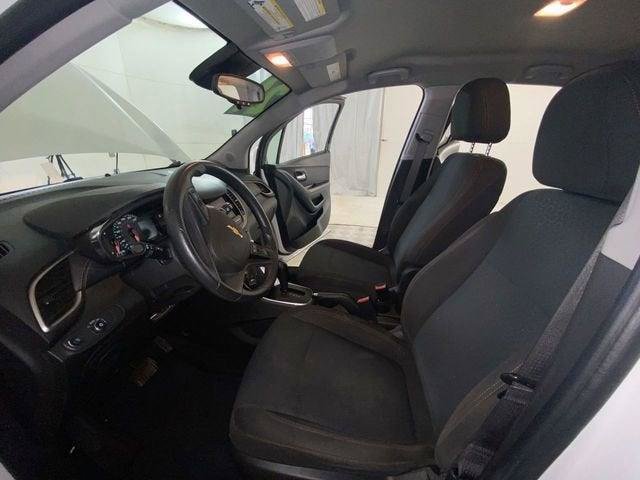 Used 2021 Chevrolet Trax LS w/ Tint and Cruise Package FWD image 23