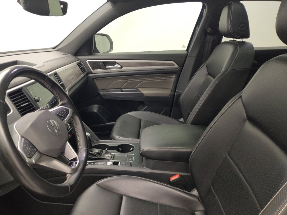 Used 2021 Volkswagen Atlas Cross Sport SE FWD image 17